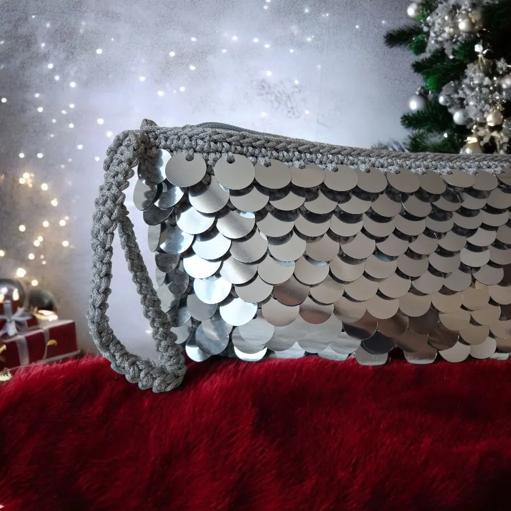 Gümüş Pullu Bilek Çantası - Özel Tasarım, El Yapımı