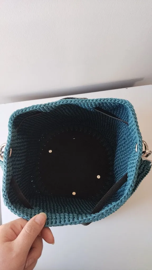 Mavi Makrome İp Örgü Deri Tabanlı Büzgülü Omuz Çantası - El Emeği