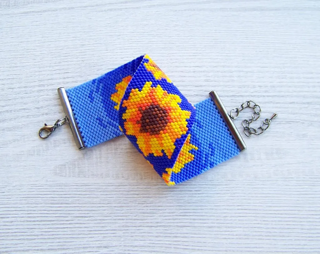 Mavi Zemin Üzeri Ayçiçekli Miyuki Boncuk Bileklik - El Yapımı