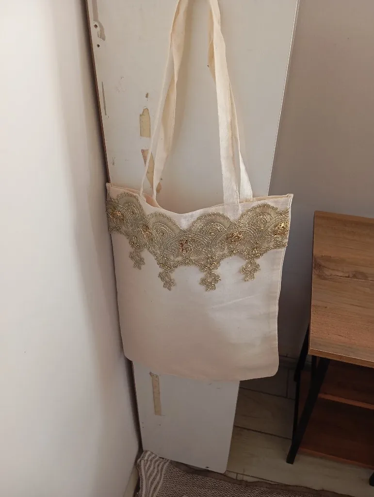 Krem Dantel Detaylı Omuz Çantası