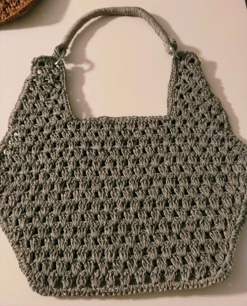 Gri Örgü Omuz Çantası - El Yapımı Şık Tasarım