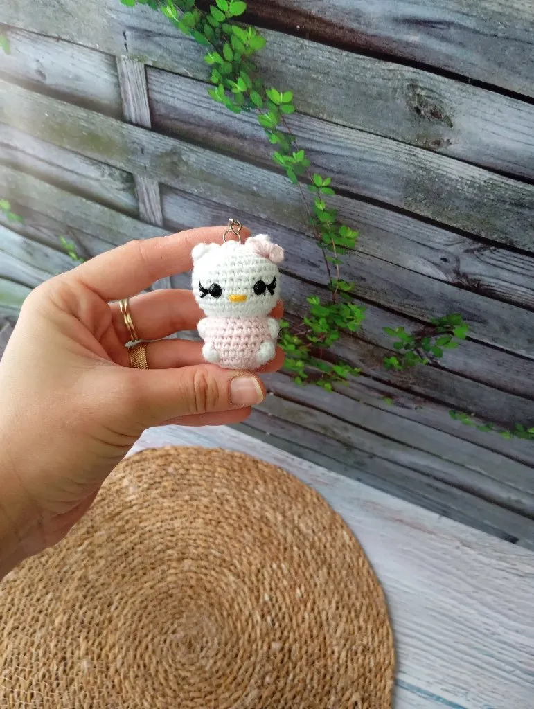 Örme Hello Kitty Anahtarlık - Pembe Elbise Detaylı - El Emeği