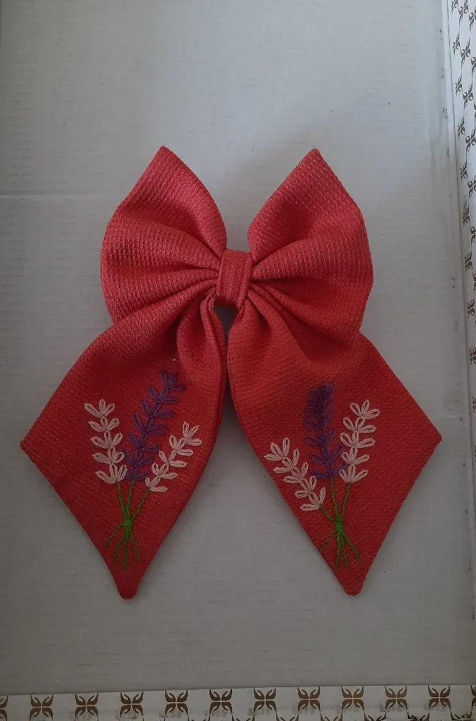 Nar Çiçeği Fiyonk Toka - Lavanta Nakışlı Otomatik Saç Tokası