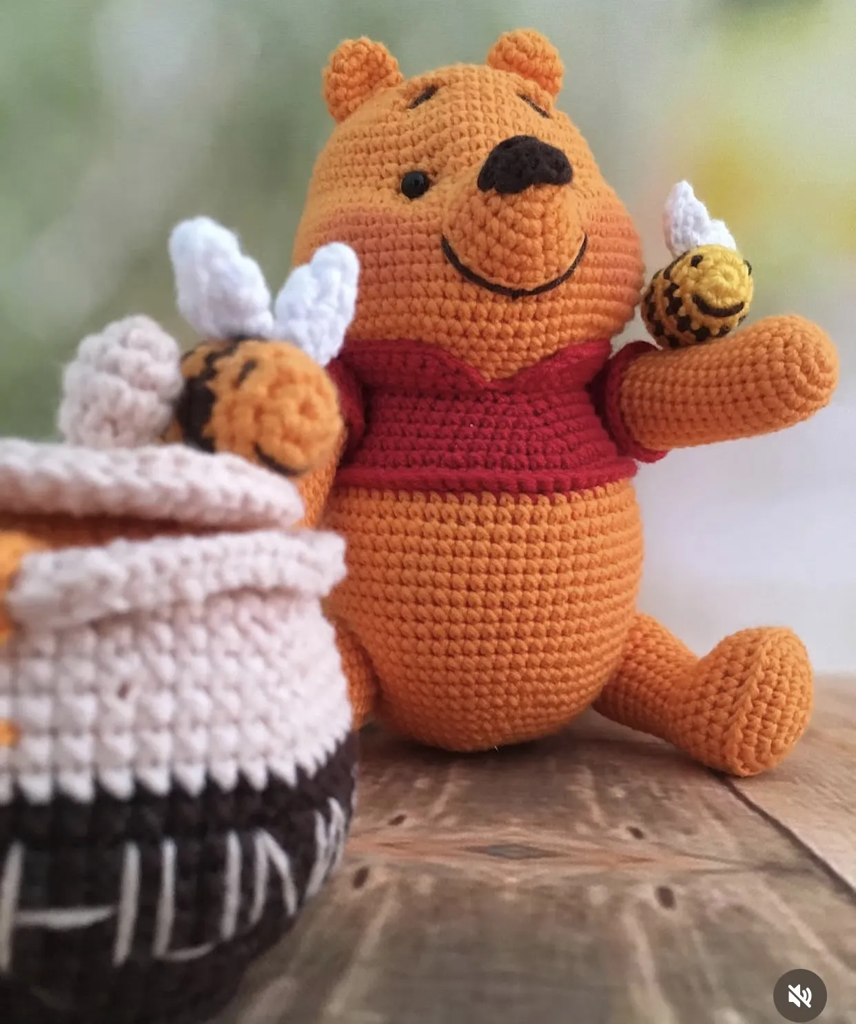 Turuncu Ayıcık ve Bal Küpü Amigurumi Oyuncak Seti - Organik
