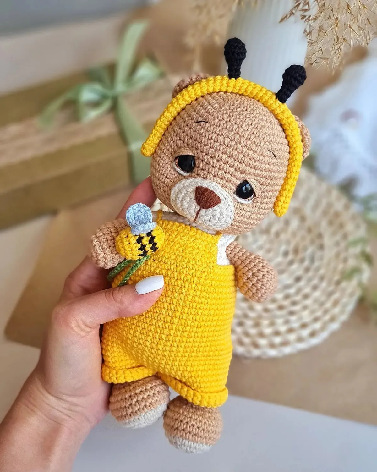 Sarı Arı Kostümlü Amigurumi Ayıcık Oyuncak - El Yapımı Hediye