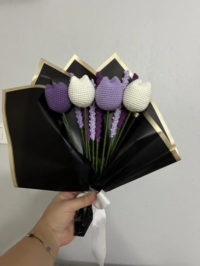 Örgü Lale ve Lavanta Buketi - Solmayan Dekoratif Çiçek Aranjmanı