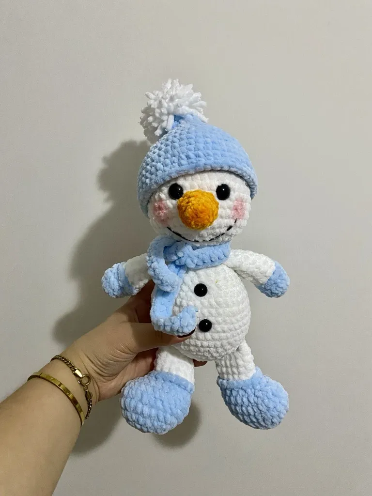 Örgü Kardan Adam Bebek Oyuncak - Mavi Bere ve Atkılı - El Emeği