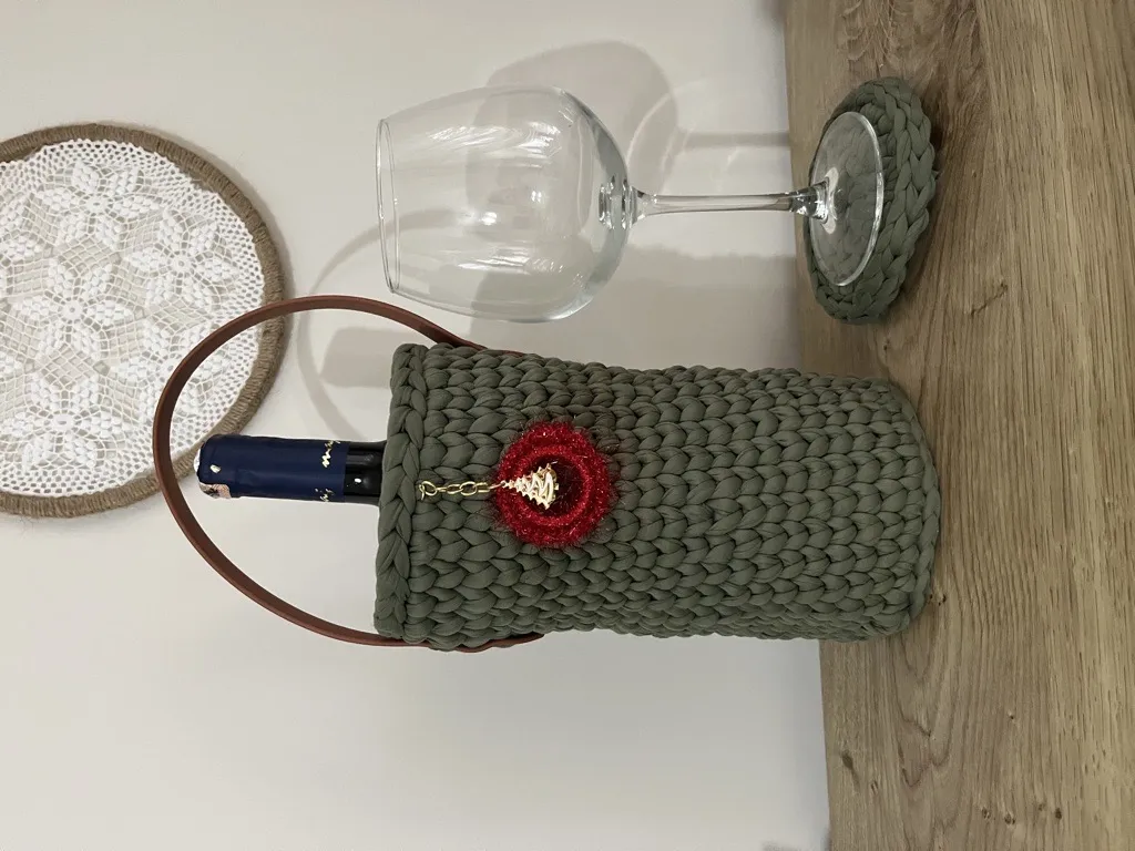 Yeşil Örgü Şarap Şişesi Taşıma Çantası ve Bardak Altlığı - Yılbaşı