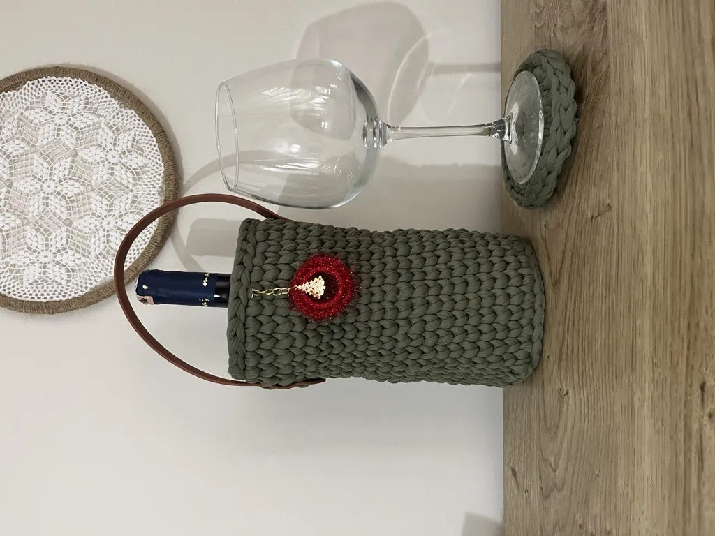 Yeşil Örgü Şarap Şişesi Taşıma Çantası ve Bardak Altlığı - Yılbaşı