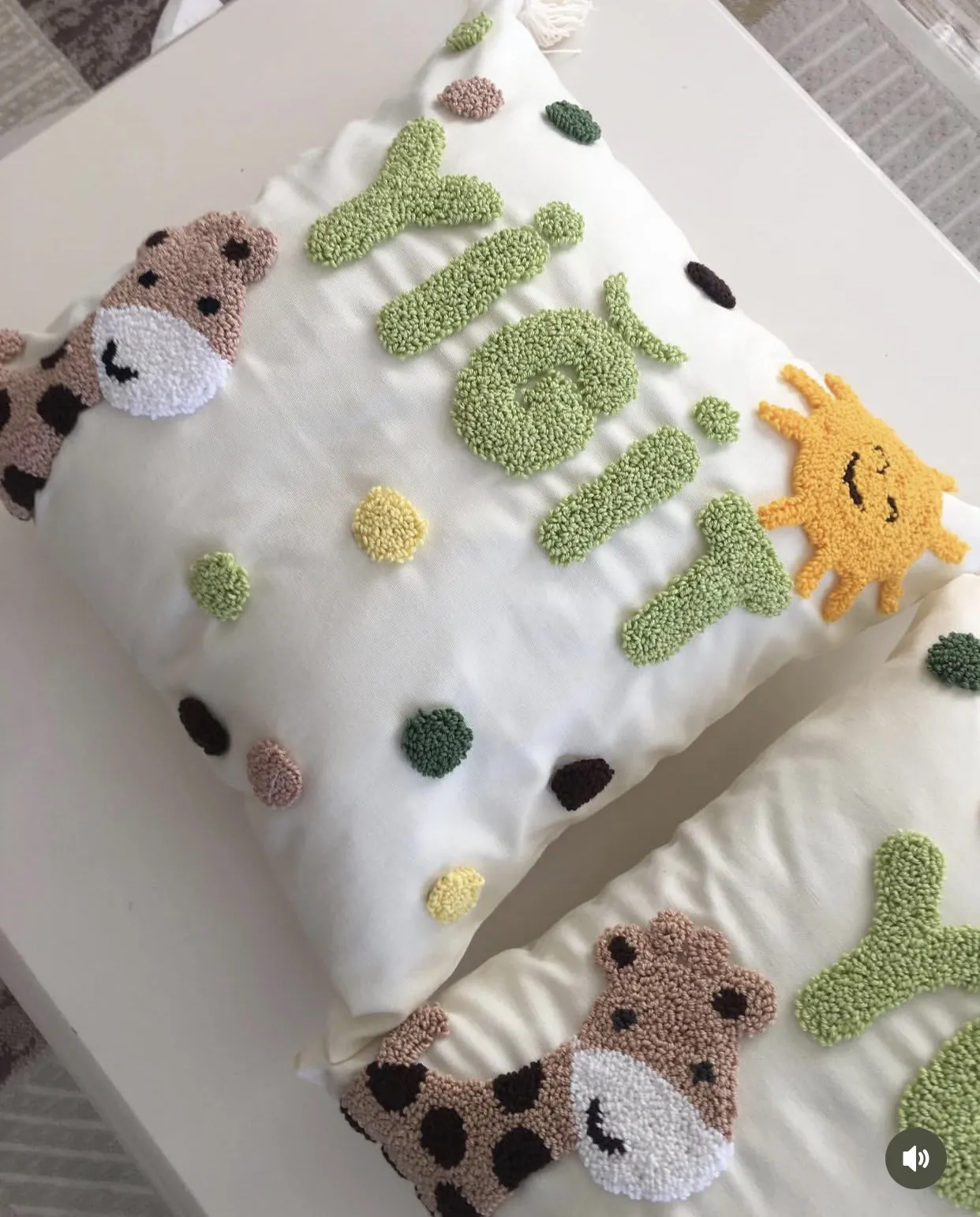 İsim Yazılı Punch Nakışlı Kırlent Kılıfı - Bebek Odası Dekorasyonu