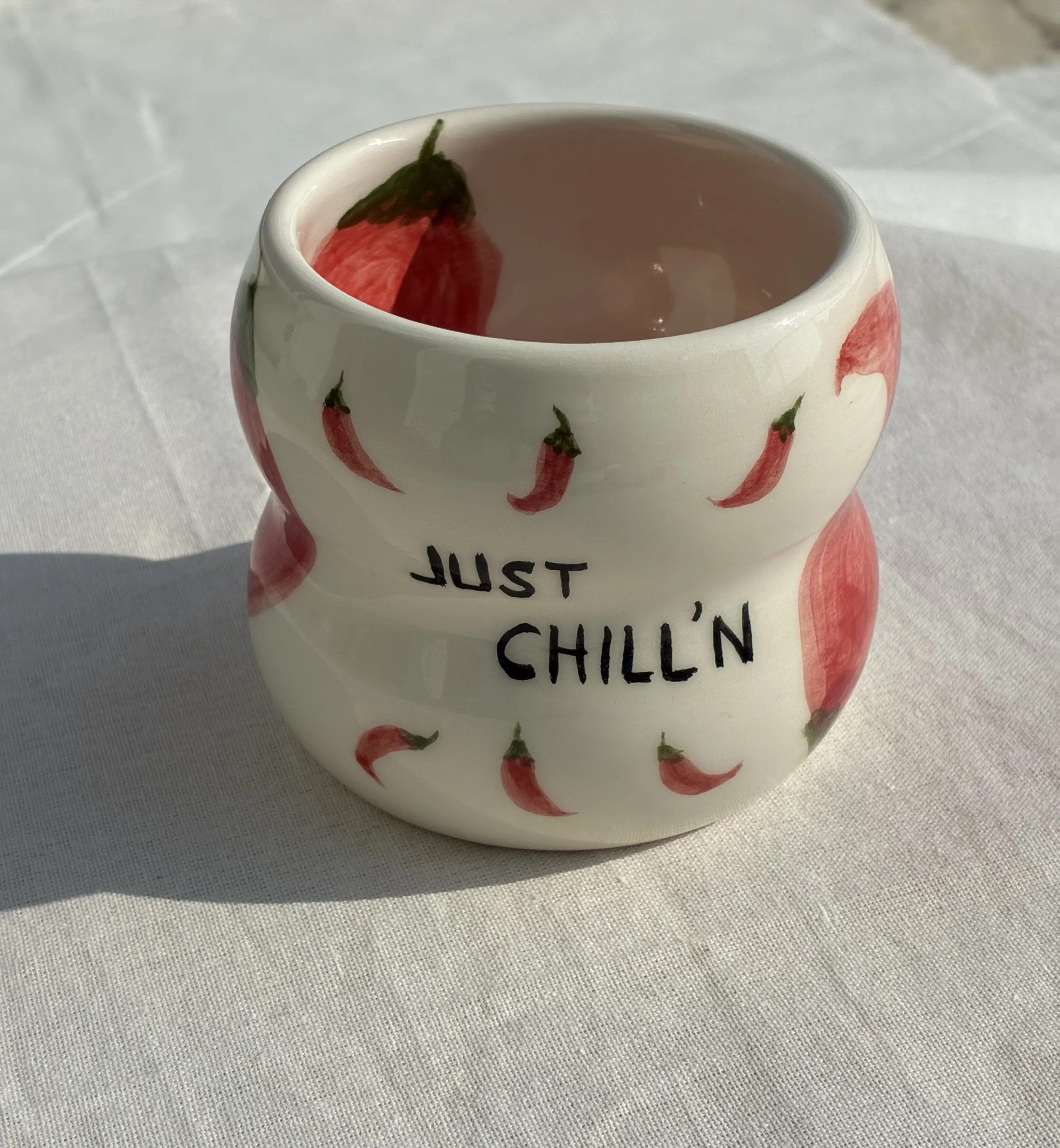 Seramik Chili Desenli Kupa Bardak - Just Chill'n Yazılı 200 ml