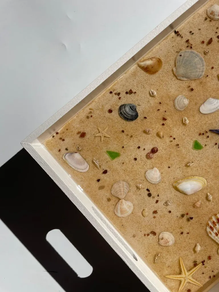 Ahşap Epoksi Tepsi - Gerçek Deniz Kabuklu ve Deniz Yıldızlı 35x25 cm