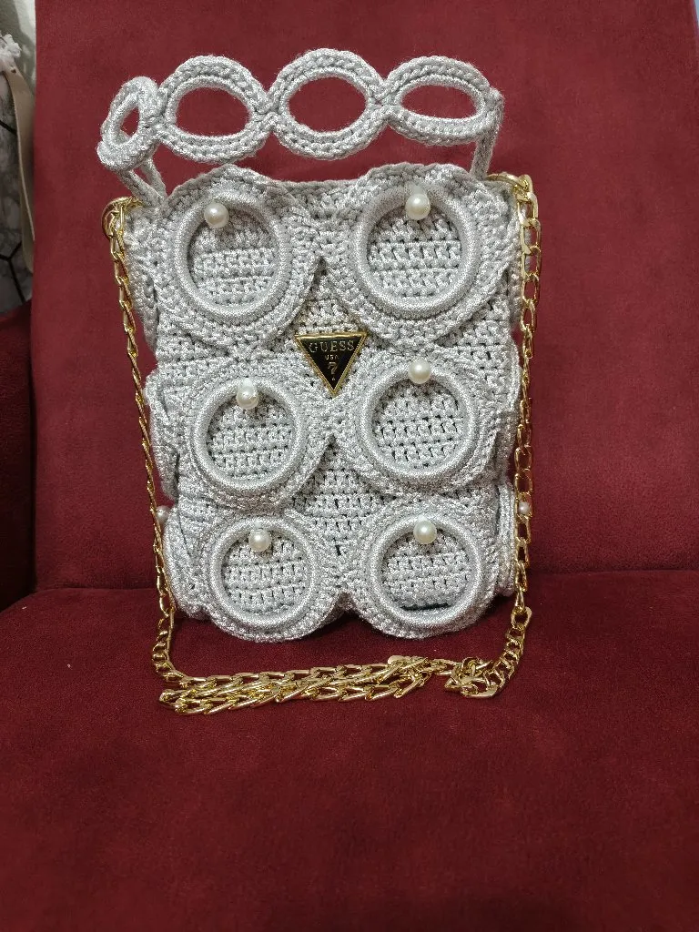 Gümüş Rengi İnci Detaylı Örgü Çanta - Zincir Askılı Şık Model