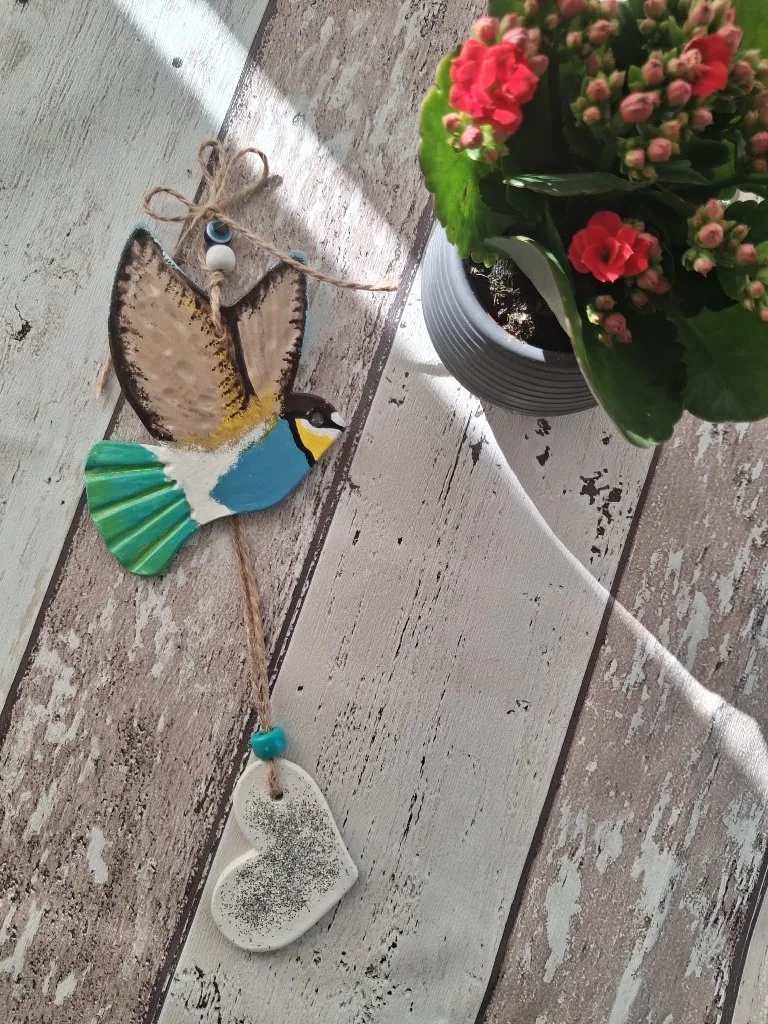 Seramik Kuş Duvar Süsü - Kahverengi ve El Yapımı Dekoratif Obje