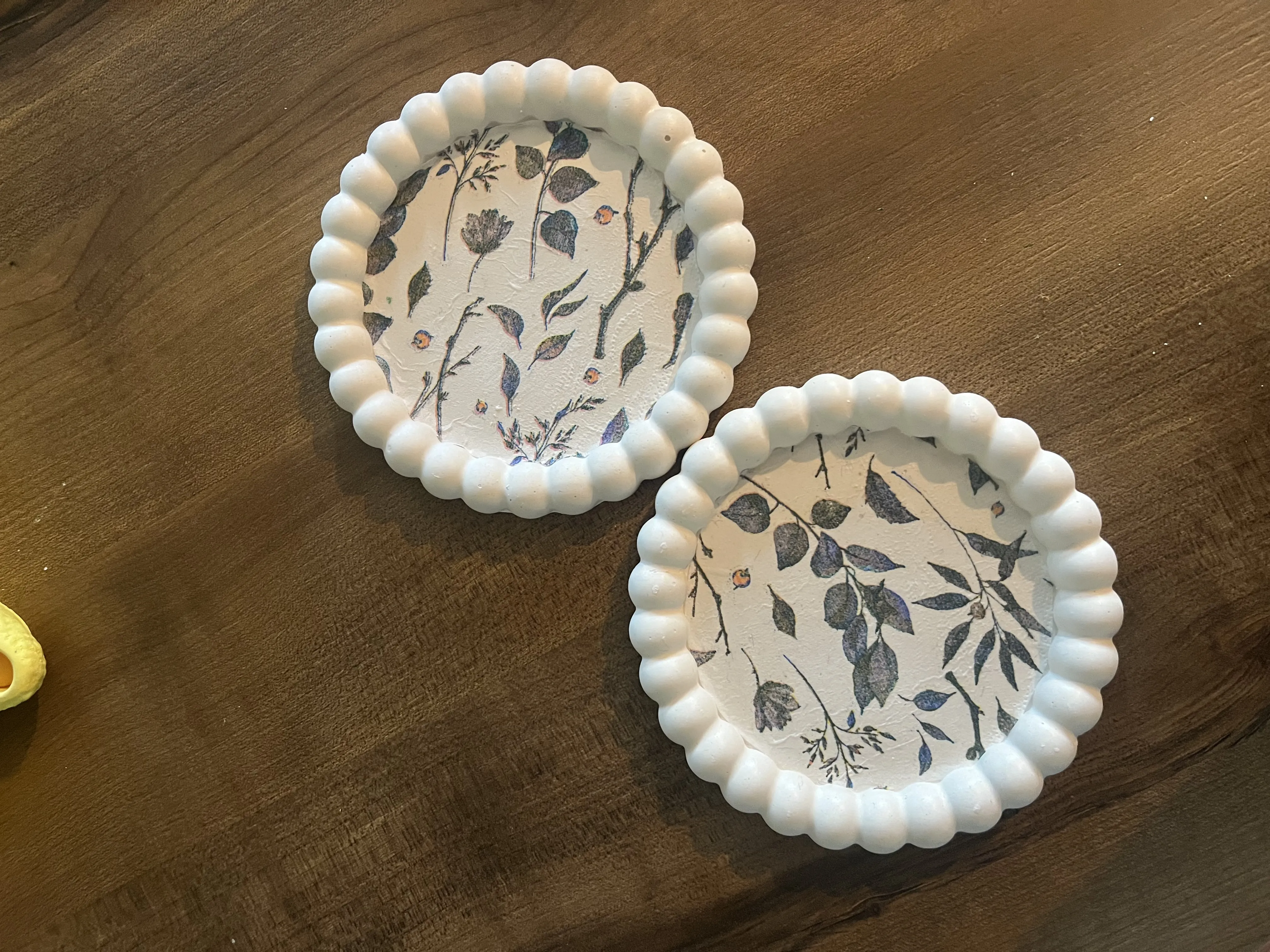 Çiçek Desenli Dekoratif Taş Tozu Sunumluk – 2’li Set