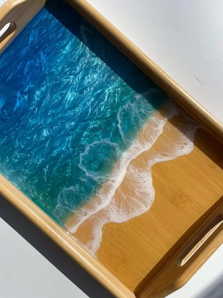 Sedefli Deniz Dalgası Desenli Bambu Epoksi Sunum ve Servis Tepsisi