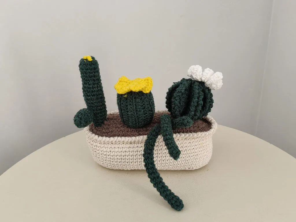 Örgü Kaktüs Amigurumi Dekoratif Saksı Bitki - El Emeği