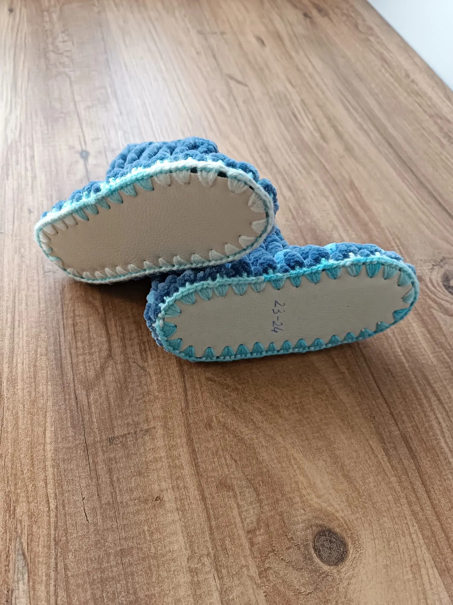 Kot Mavisi Çocuk Kadife Panduf - 23-24 Numara - El Örgüsü