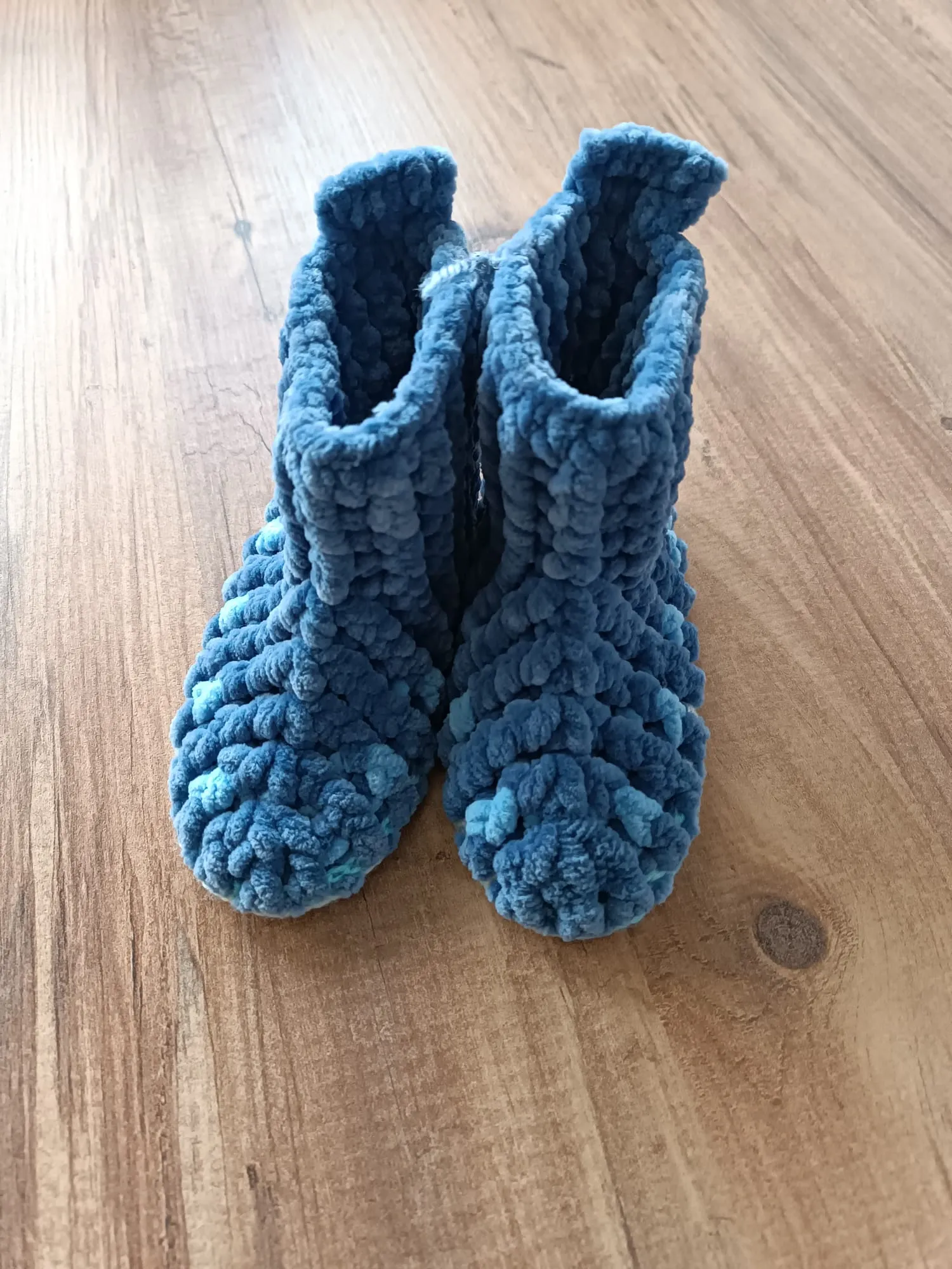 Kot Mavisi Çocuk Kadife Panduf - 23-24 Numara - El Örgüsü