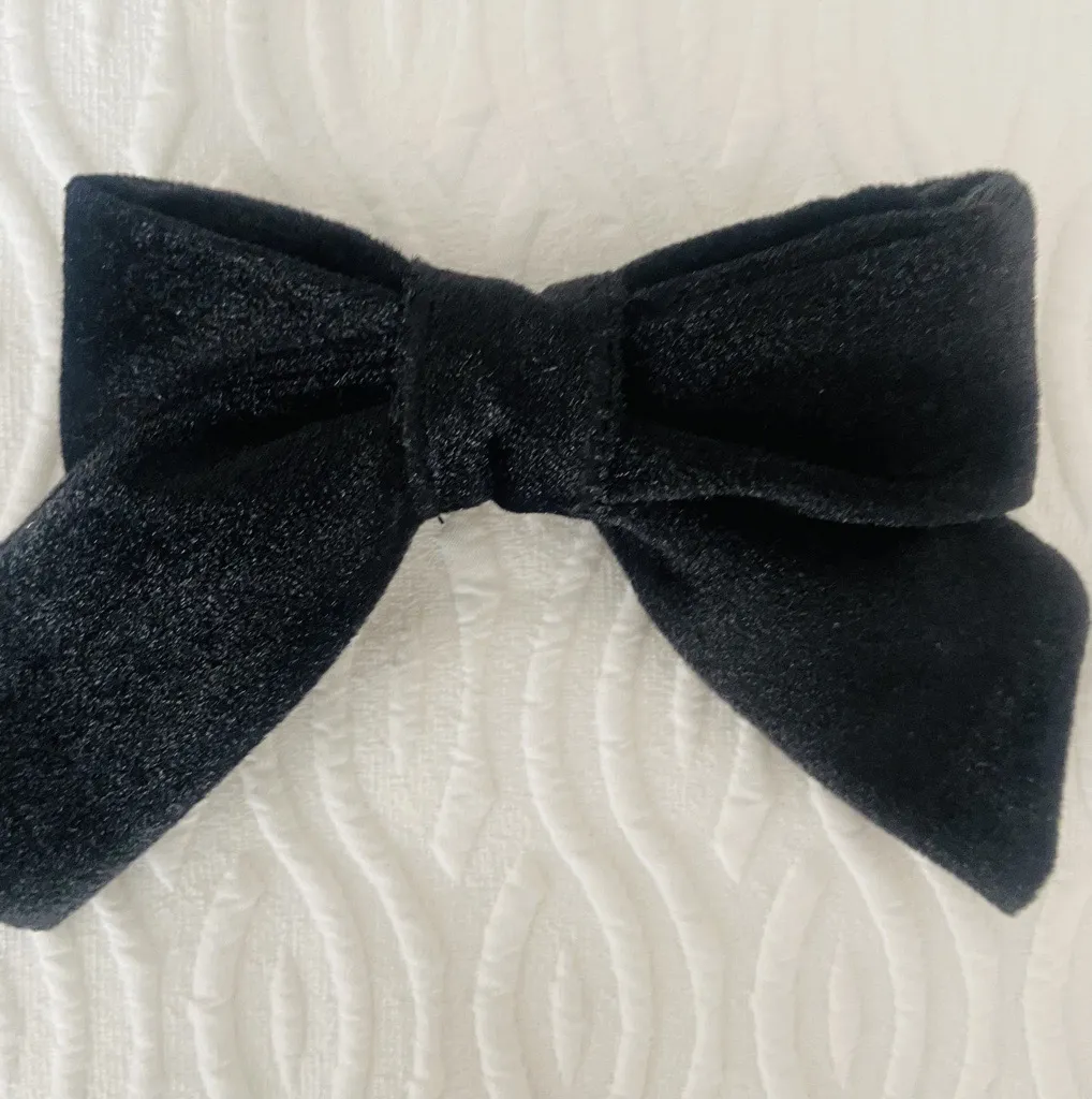 Kadife Fiyonk Toka – Siyah