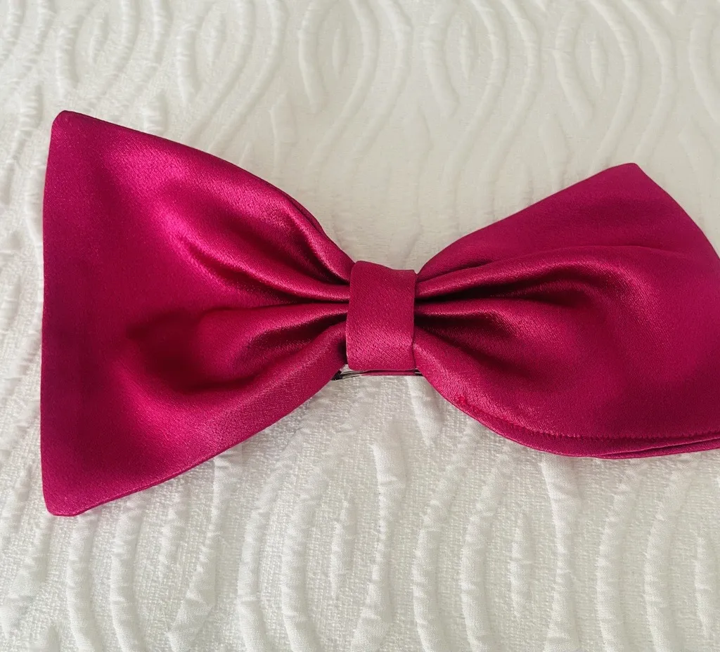 Fuşya Saten Fiyonk Kaskaçlı Toka - Saç Aksesuarı