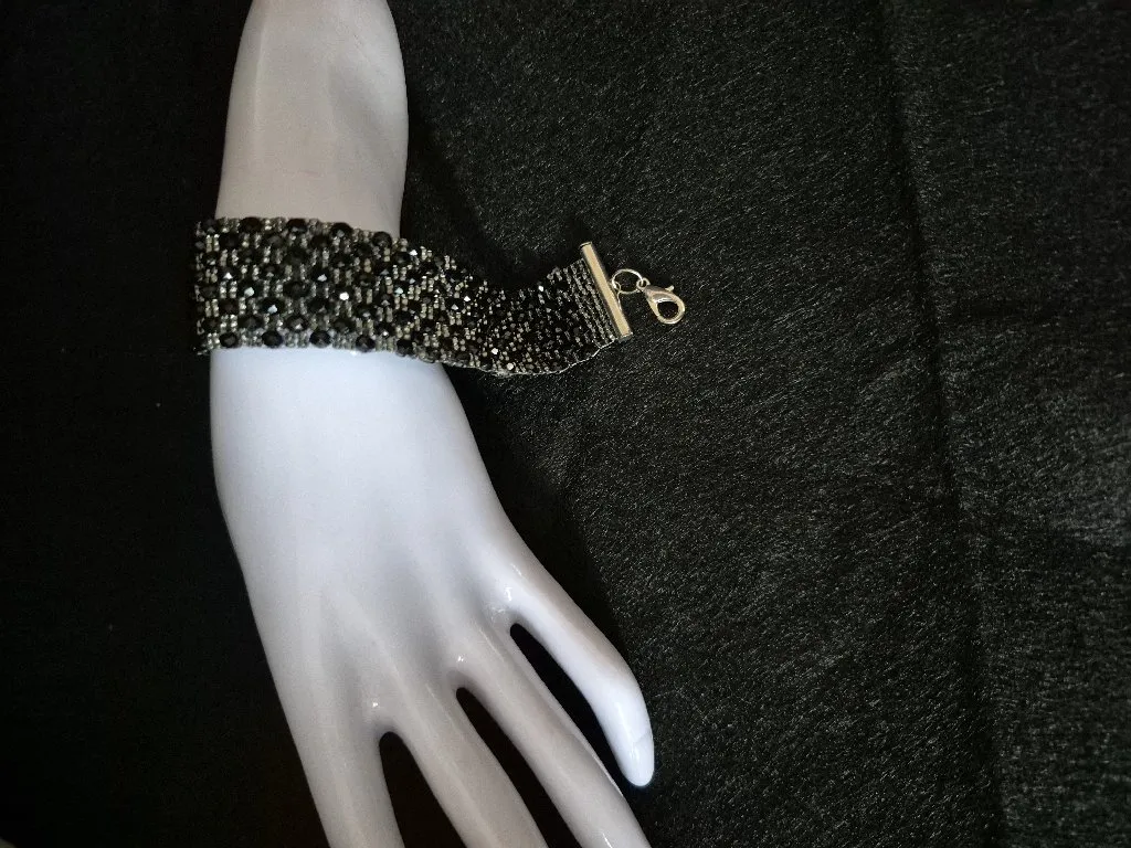 Siyah Kristal Boncuklu Miyuki Bileklik - Ayarlanabilir Uzatma Zincirli