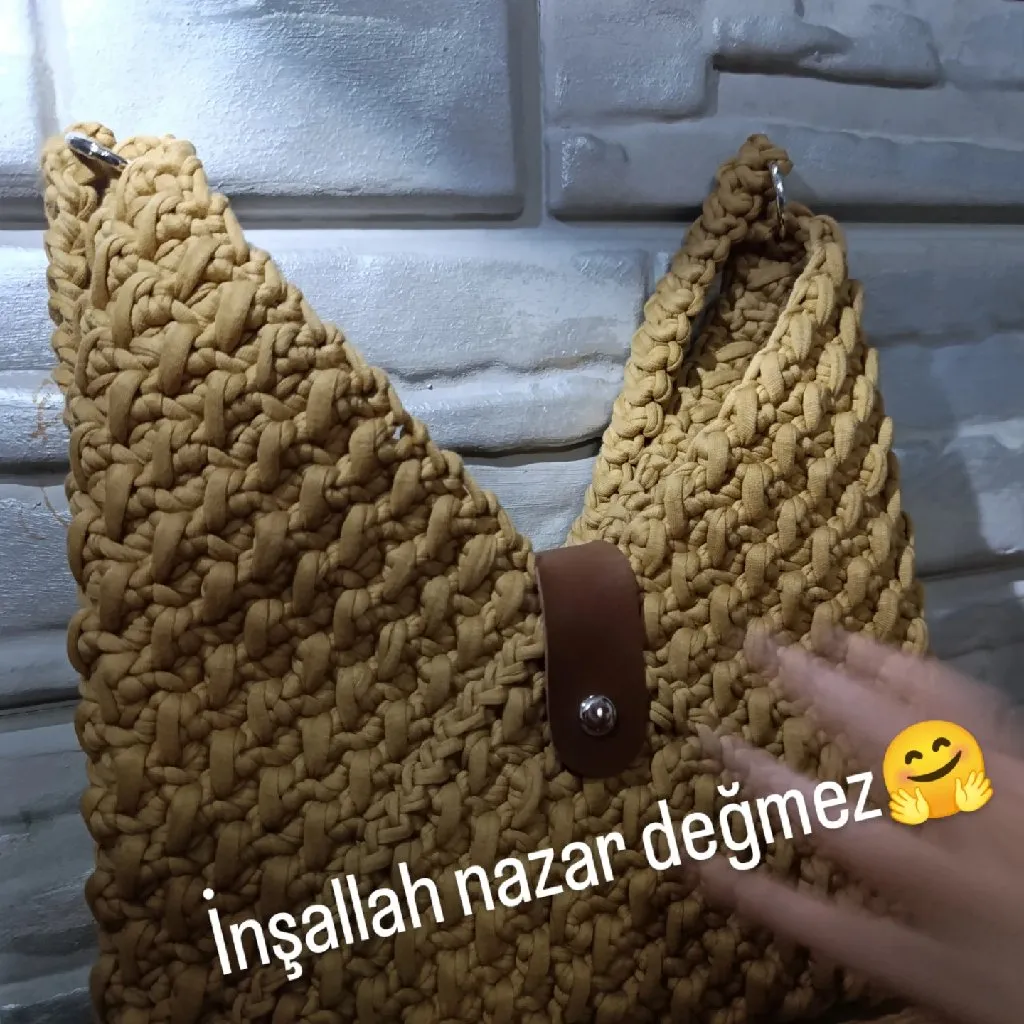 Kahverengi Penye İpten Örme Omuz Çantası - El Emeği