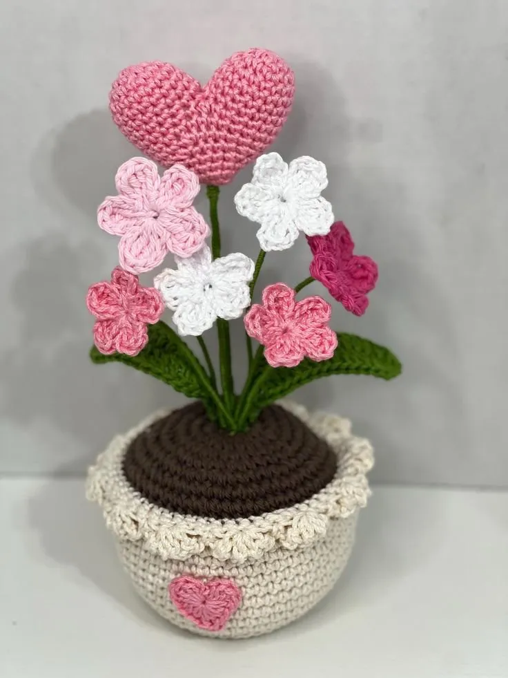 Örgü Saksıda Çiçek - Amigurumi Pembe ve Beyaz Çiçekler - El Emeği