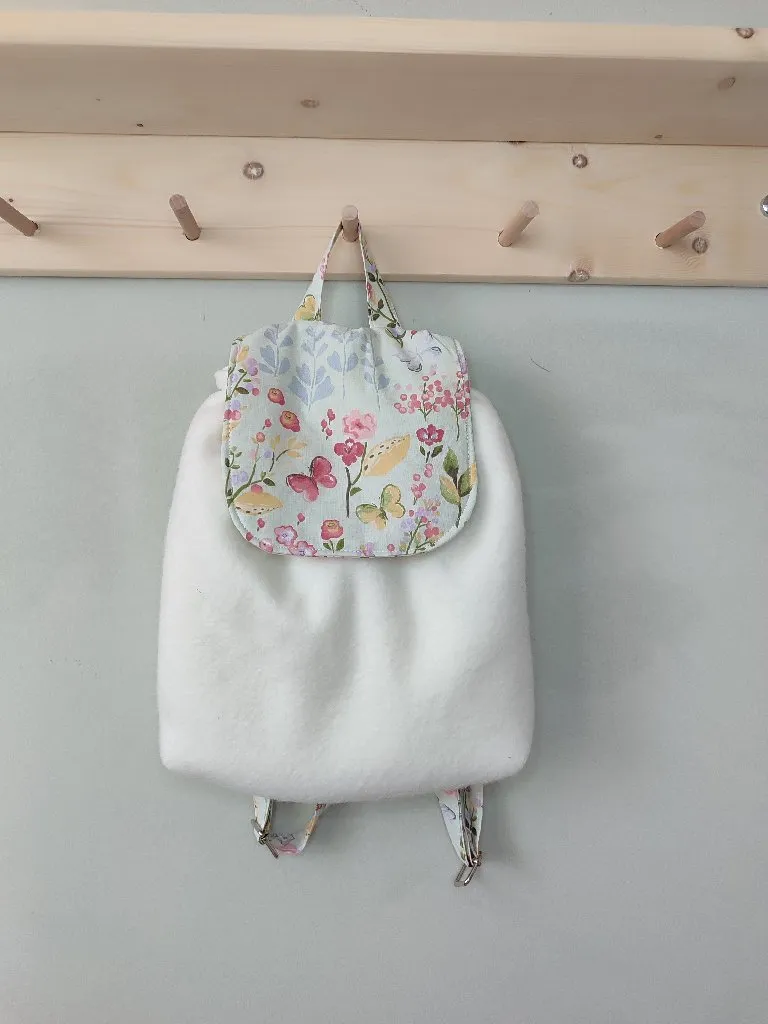 Krem Kaşe Kumaş Bahar Çiçekleri Desenli Çocuk Kreş Sırt Çantası