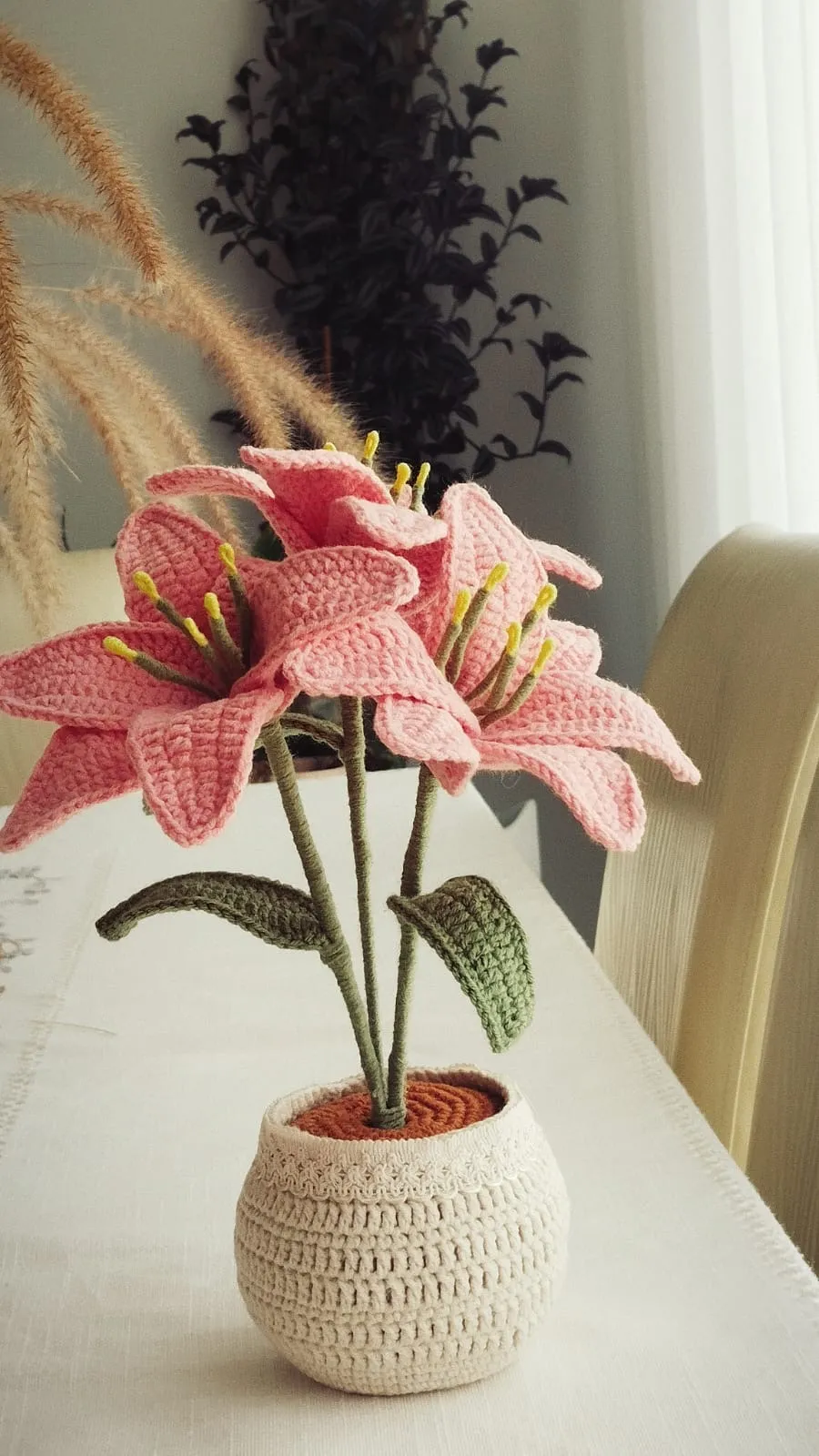 Pembe Örgü Zambak Çiçeği Saksıda Dekoratif Hediyelik - El Emeği