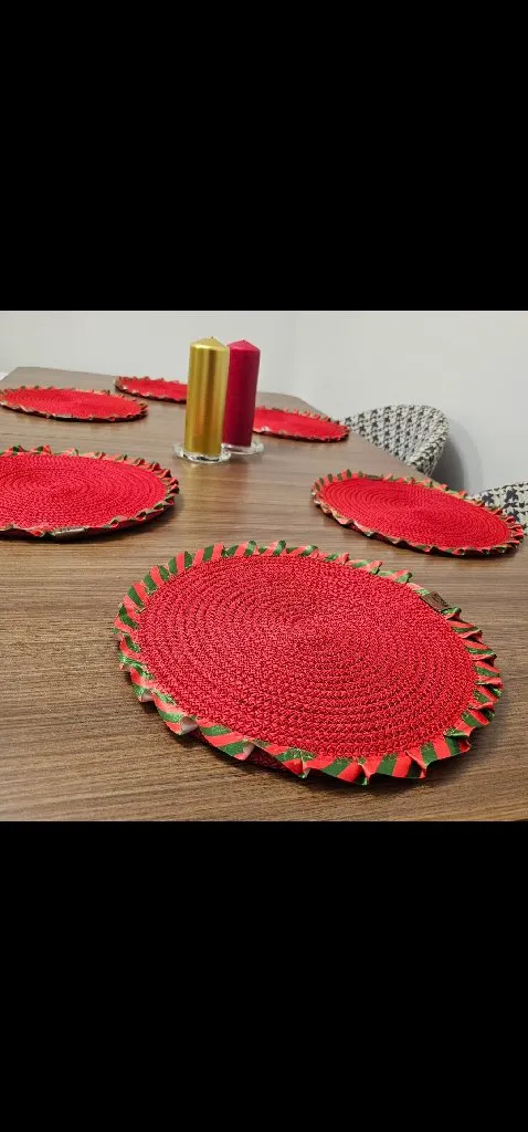 Yılbaşı Temalı 33 cm Kırmızı Yuvarlak Supla – Özel Tasarım Jut Örgü Amerikan Servis