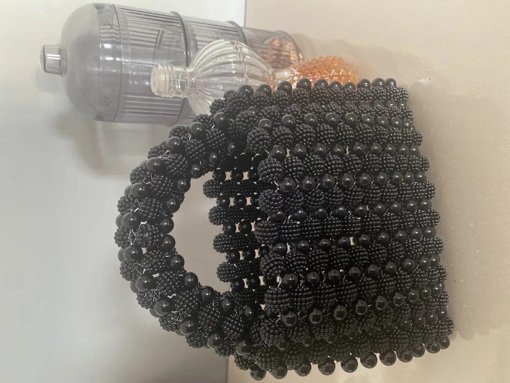 Siyah Boncuklu Örgü Çanta - El Emeği Şık Tasarım