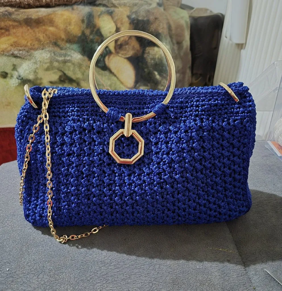 Mavi Makrome Örgü Omuz Çantası - Gold Detaylı Şık Tasarım
