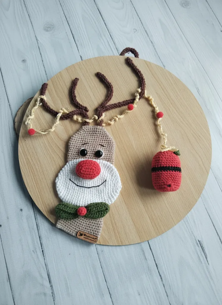 Amigurumi Geyik Figürlü Işıklı Yeni Yıl Kapı Süsü - El Yapımı