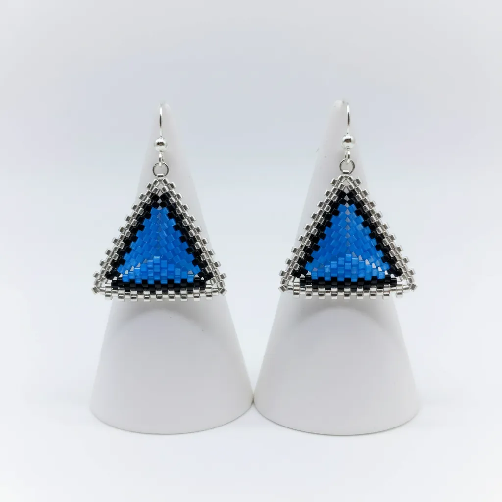 Gece Mavisi ve Siyah Miyuki Boncuklu Üçgen Küpe - El Emeği