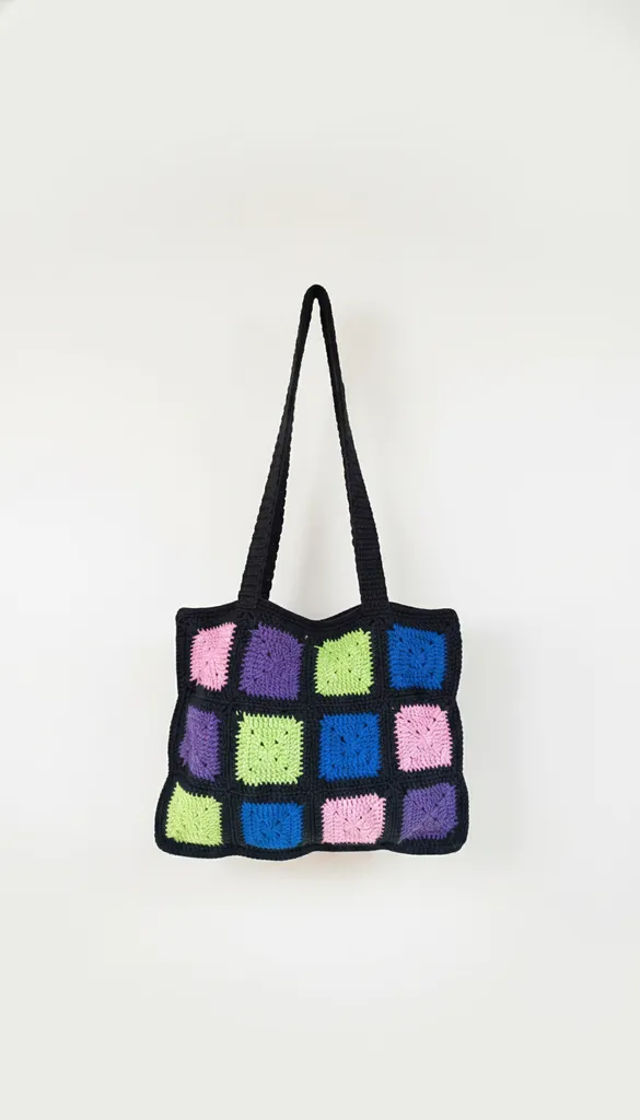 Renkli Kare Motifli Örgü Omuz Çantası - Pamuk İplikten El Emeği