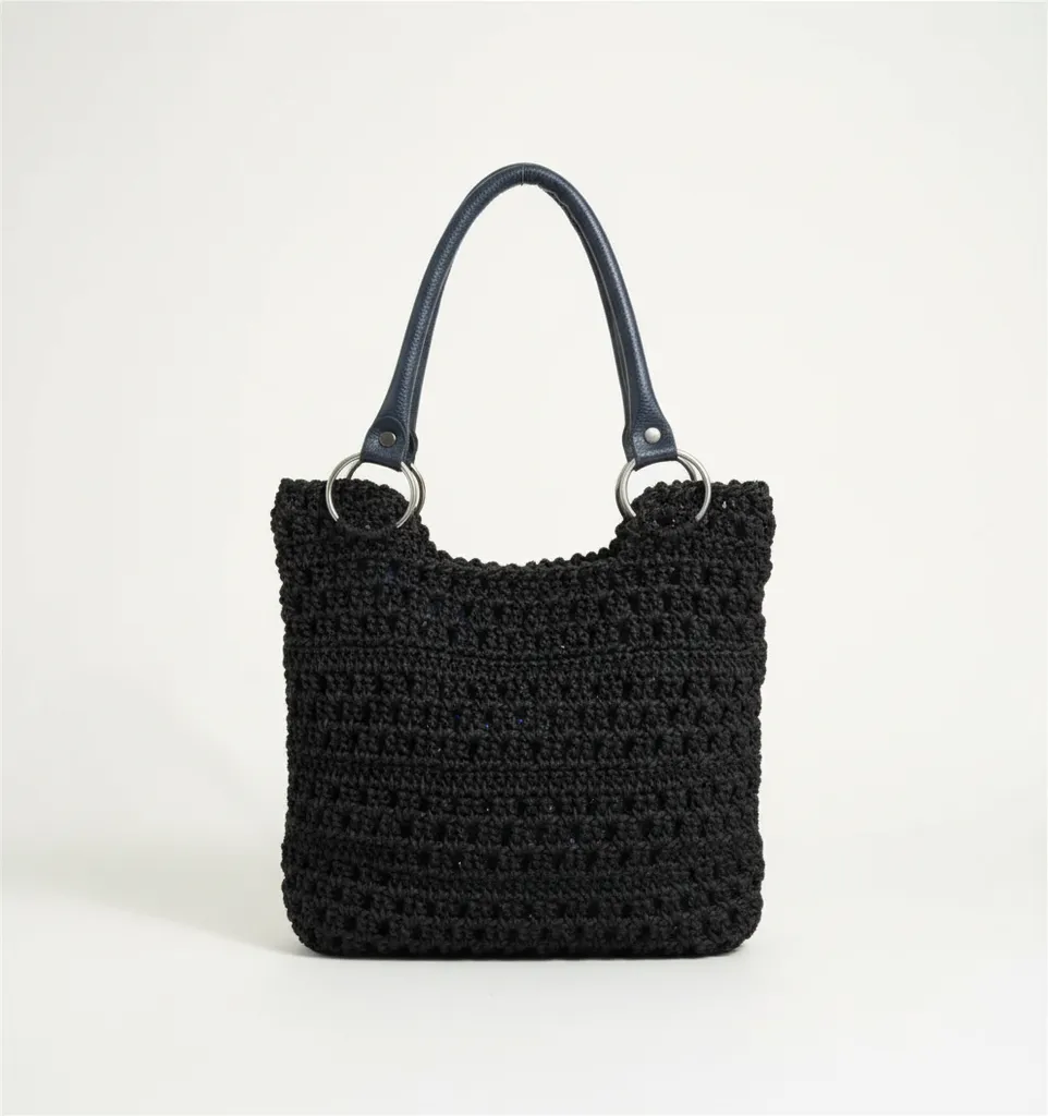 Siyah Makrome Örgü Omuz Çantası - Lacivert Astar ve Kol Askılı