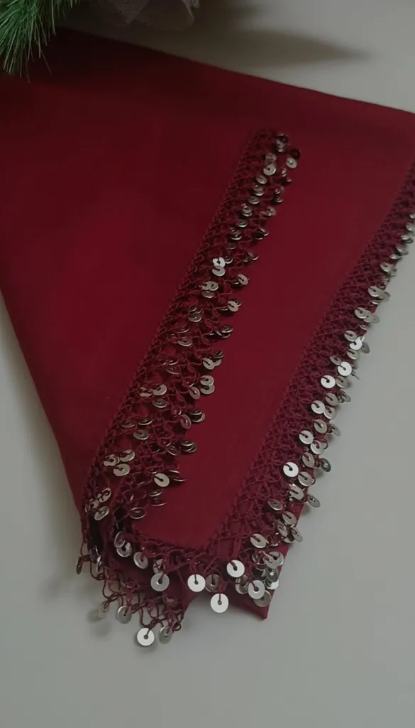 Vişne Çürüğü Renkli Pullu İğne Oyası Tülbent - Cenk Marka