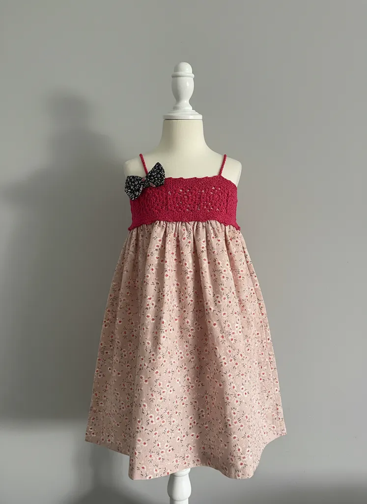 Pembe Çiçek Desenli Kız Çocuk Elbisesi - Pamuk Poplin, El Dikişi