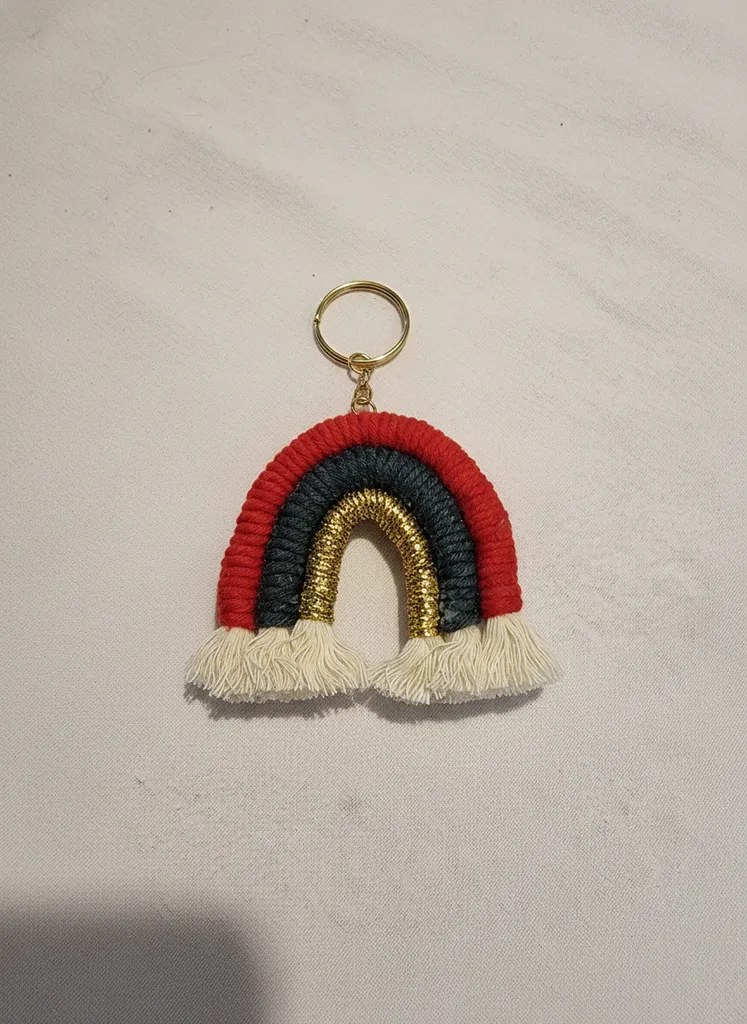 Renkli Makrome Gökkuşağı Anahtarlık - Dekoratif El Yapımı Anahtarlık (10 Adet)