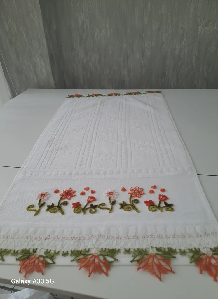 El İşlemesi Mekik Oyası Detaylı Beyaz Pamuklu Osmanlı Havlu Kenarı