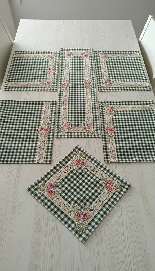 Yeşil Beyaz Kareli Dantel Detaylı Amerikan Servis ve Runner Seti - El Yapımı