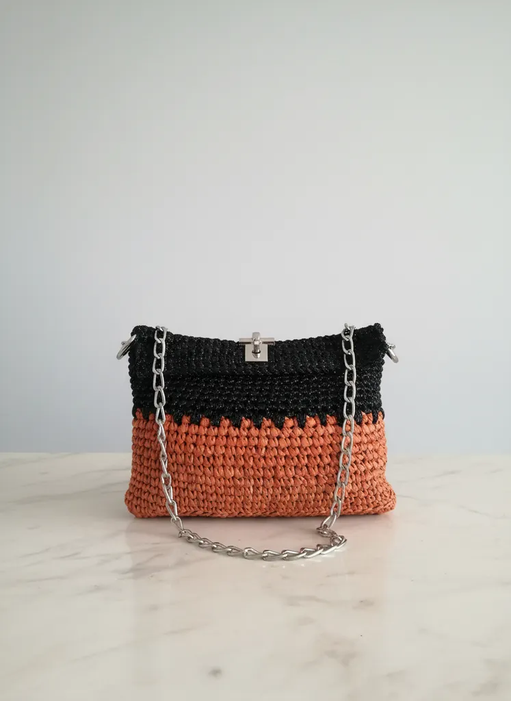 Turuncu Siyah Rafya İp Örgü Çanta - Zincir Askılı ve Çıtçıtlı