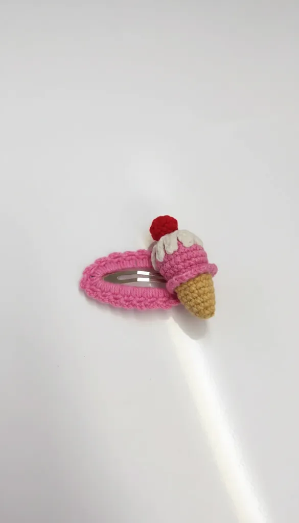 Pembe Kroşe Dondurma Toka - Kirazlı El Yapımı Saç Aksesuarı