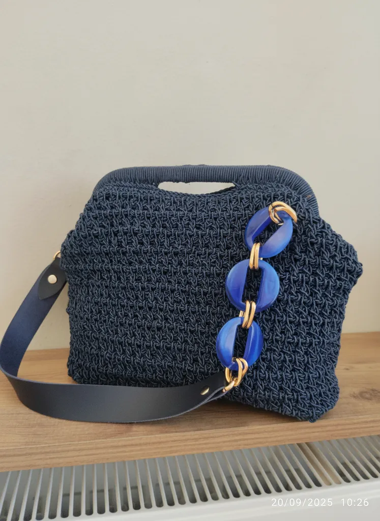 Lacivert Örgü Omuz Çantası - Mavi Halka Detaylı ve El Yapımı
