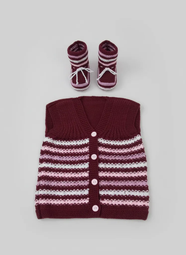 Bordo Renkli Örgü Bebek Yelek ve Patik Takımı - El Emeği