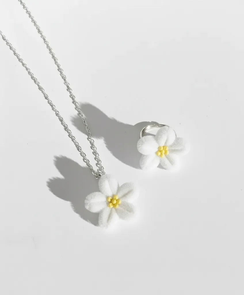 Beyaz Şönil Papatya Kolye ve Yüzük Seti - El Emeği Takı