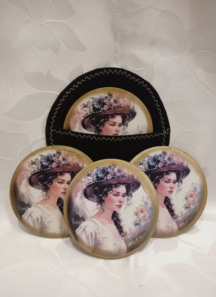 Kadın Portreli Ahşap Bardak Altlığı Seti - El Yapımı Hediyelik Eşya