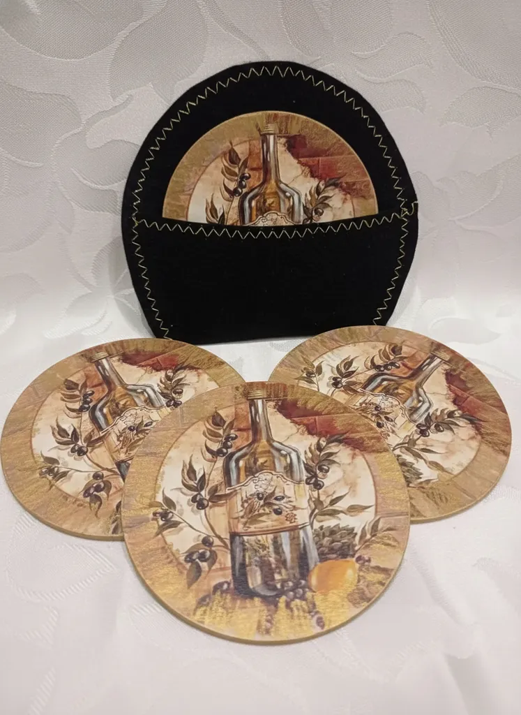 Zeytinyağı Temalı Ahşap Bardak Altlığı Seti ve Keçe Kesesi - El Yapımı