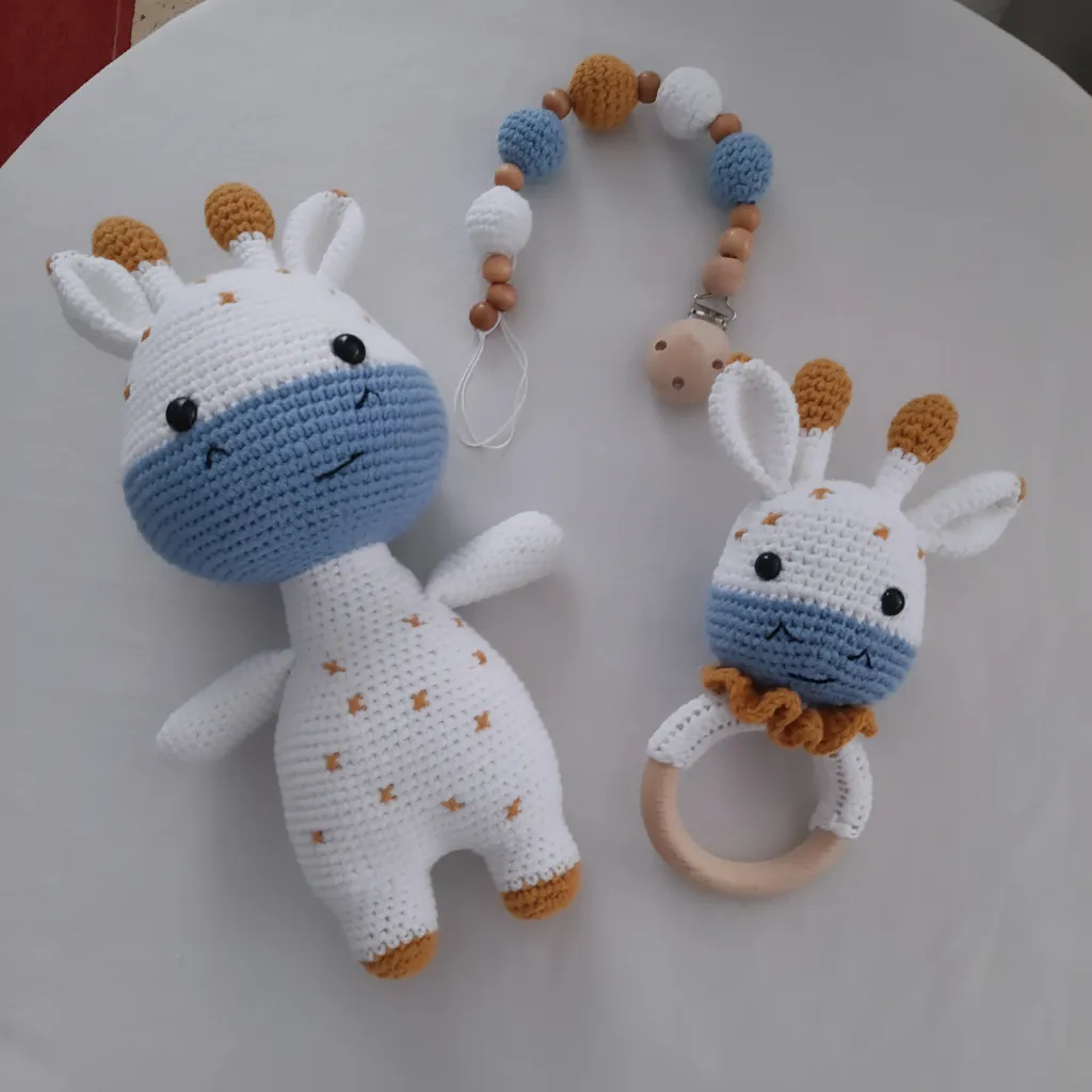 Örgü Zürafa Bebek Oyun Seti (3 Parça) - Diş Kaşıyıcı ve Çıngıraklı